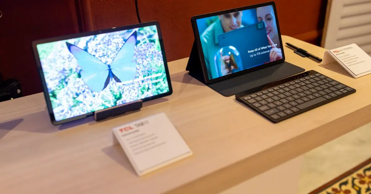 Top 5 Essential Features in Next Generation Smart Gadgets
