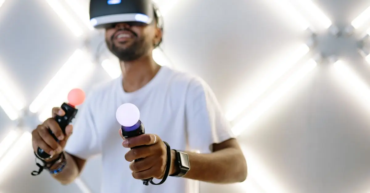 Smart Glasses: Fashion or Function?