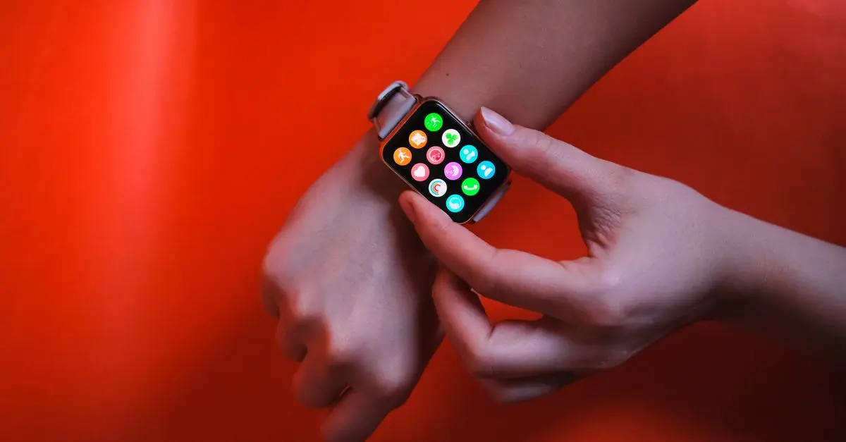 The Essential Features of Tomorrow's Wearable Gadgets