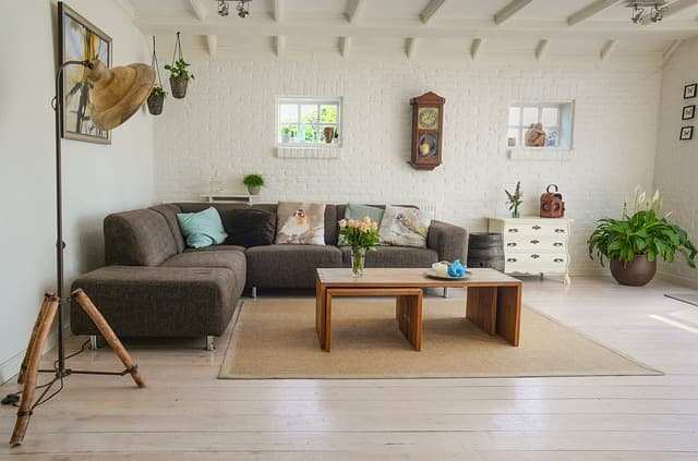Top 5 Smart Home Gadgets to Enhance Your Living Space